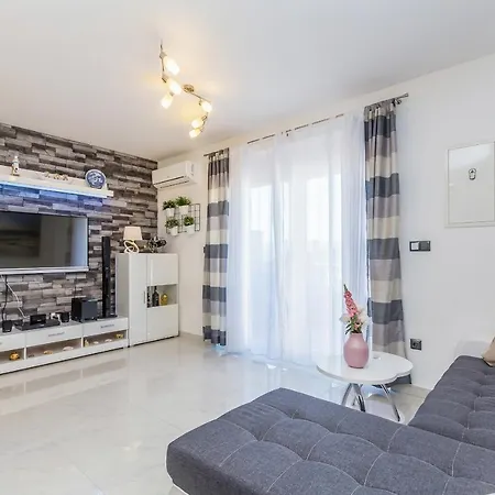 Kuca Za Odmor Sotovento I - , Krk Holiday home Brzac