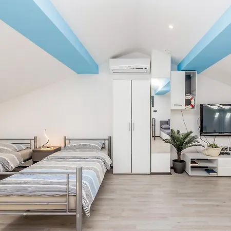 Kuca Za Odmor Sotovento I - , Krk Holiday home